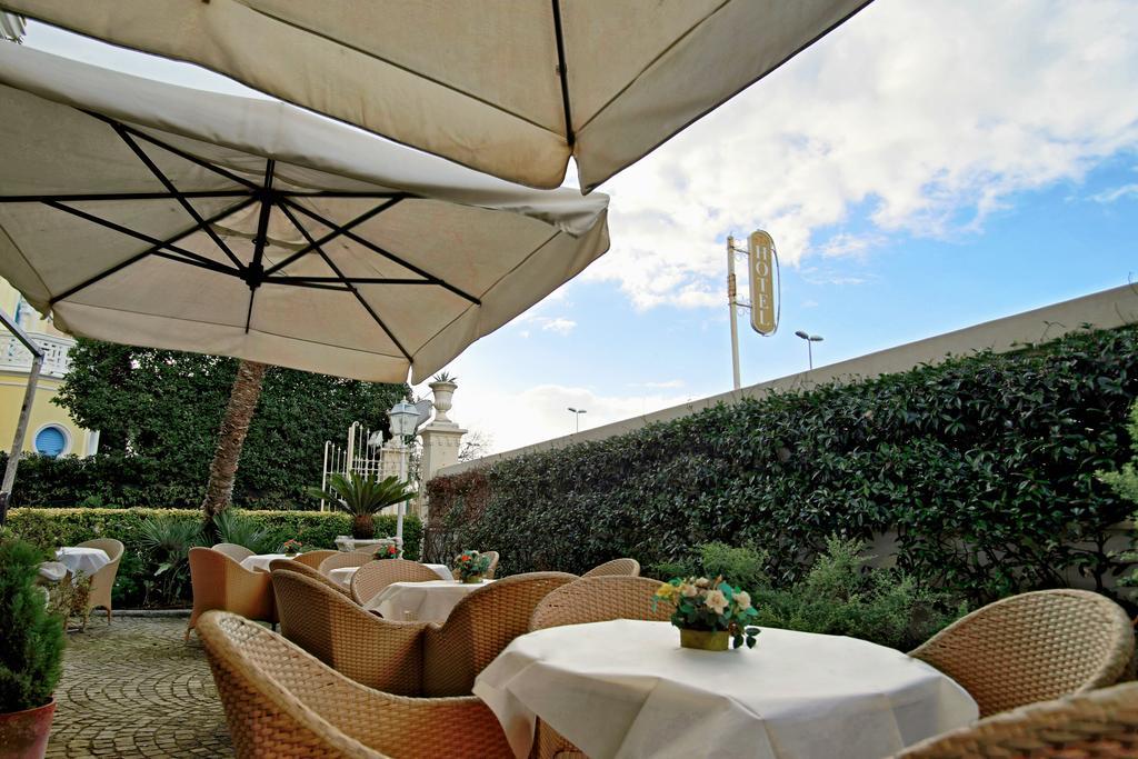 Hotel Gennarino Ливорно Экстерьер фото