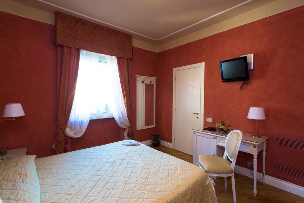 Hotel Gennarino Ливорно Номер фото