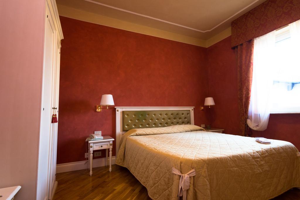 Hotel Gennarino Ливорно Номер фото